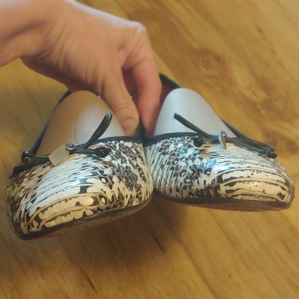Coach Lola leather ballet flat in black white snake/python animal print - Picture 8 of 14